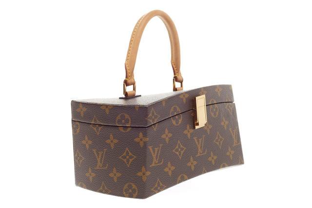 LV Icon & Iconoclasts Louis Vuitton 101 Iconoclasts