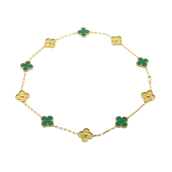 van-cleef-arpels-malachite-alhambra-limited-edition-1 Van Cleef & Arpels Holiday Season 2020 Limited Edition Alhambra Pendant