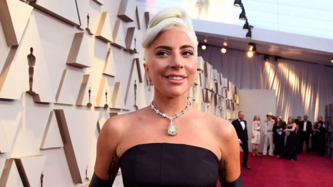Lady Gaga in the Tiffany Diamond on the red carpet at the 2019 Oscar Awards. Lady Gaga in the Tiffany Diamond on the red carpet at the 2019 Oscar Awards.